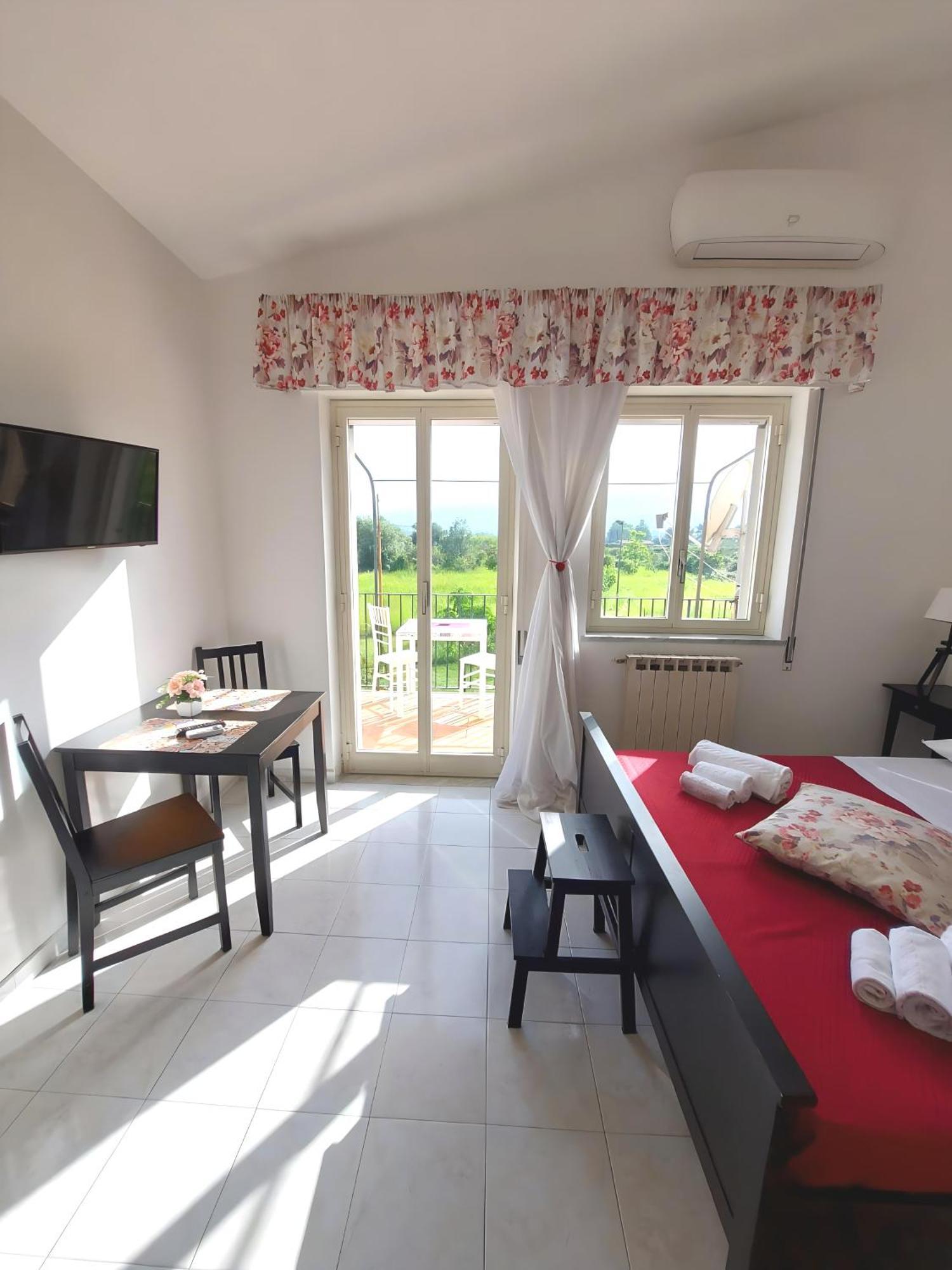 Villa Nadira Giardini Naxos Exteriör bild
