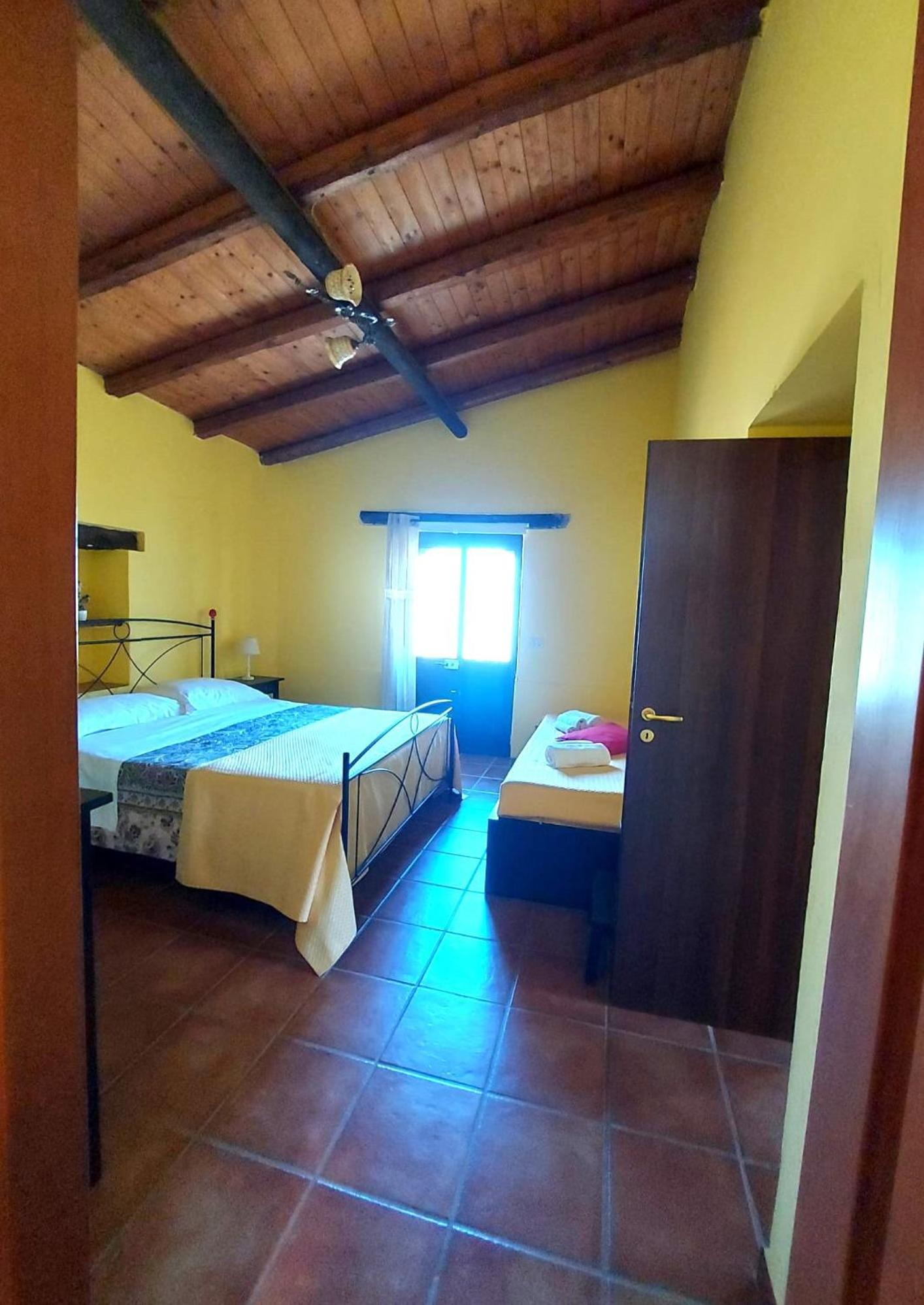 Villa Nadira Giardini Naxos Exteriör bild