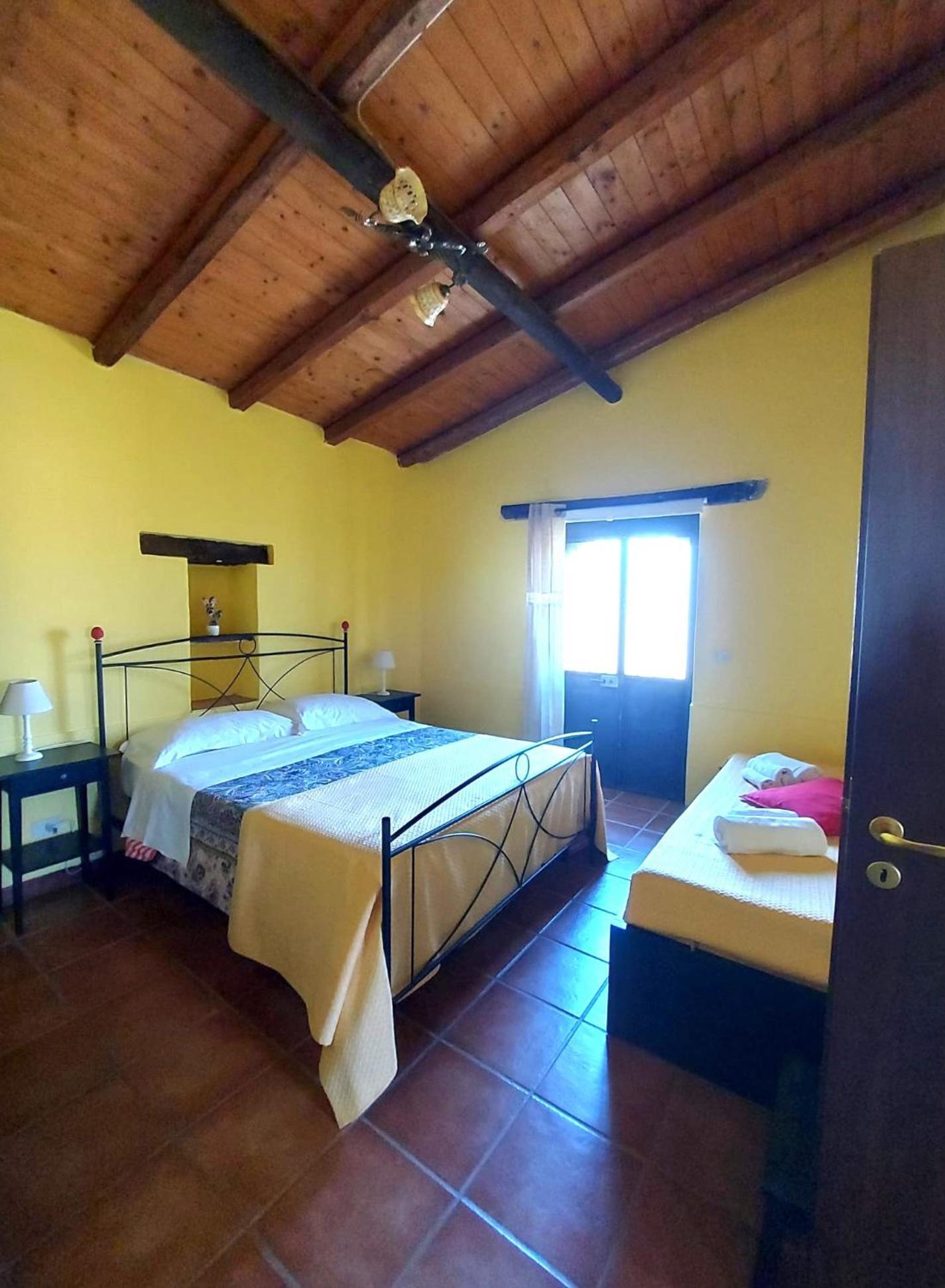 Villa Nadira Giardini Naxos Exteriör bild