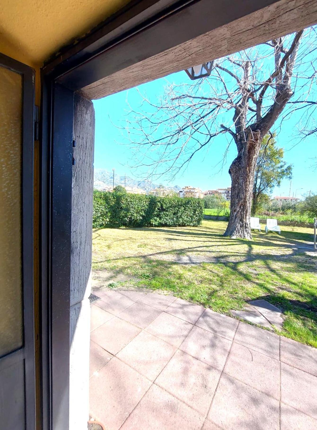 Villa Nadira Giardini Naxos Exteriör bild