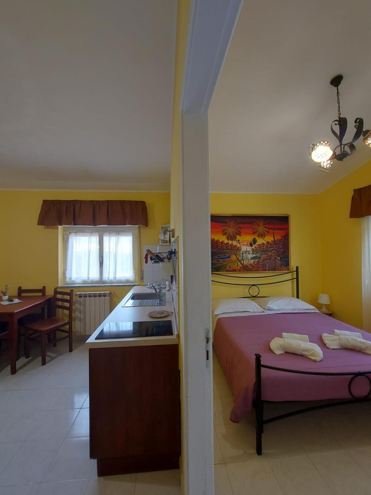 Villa Nadira Giardini Naxos Exteriör bild