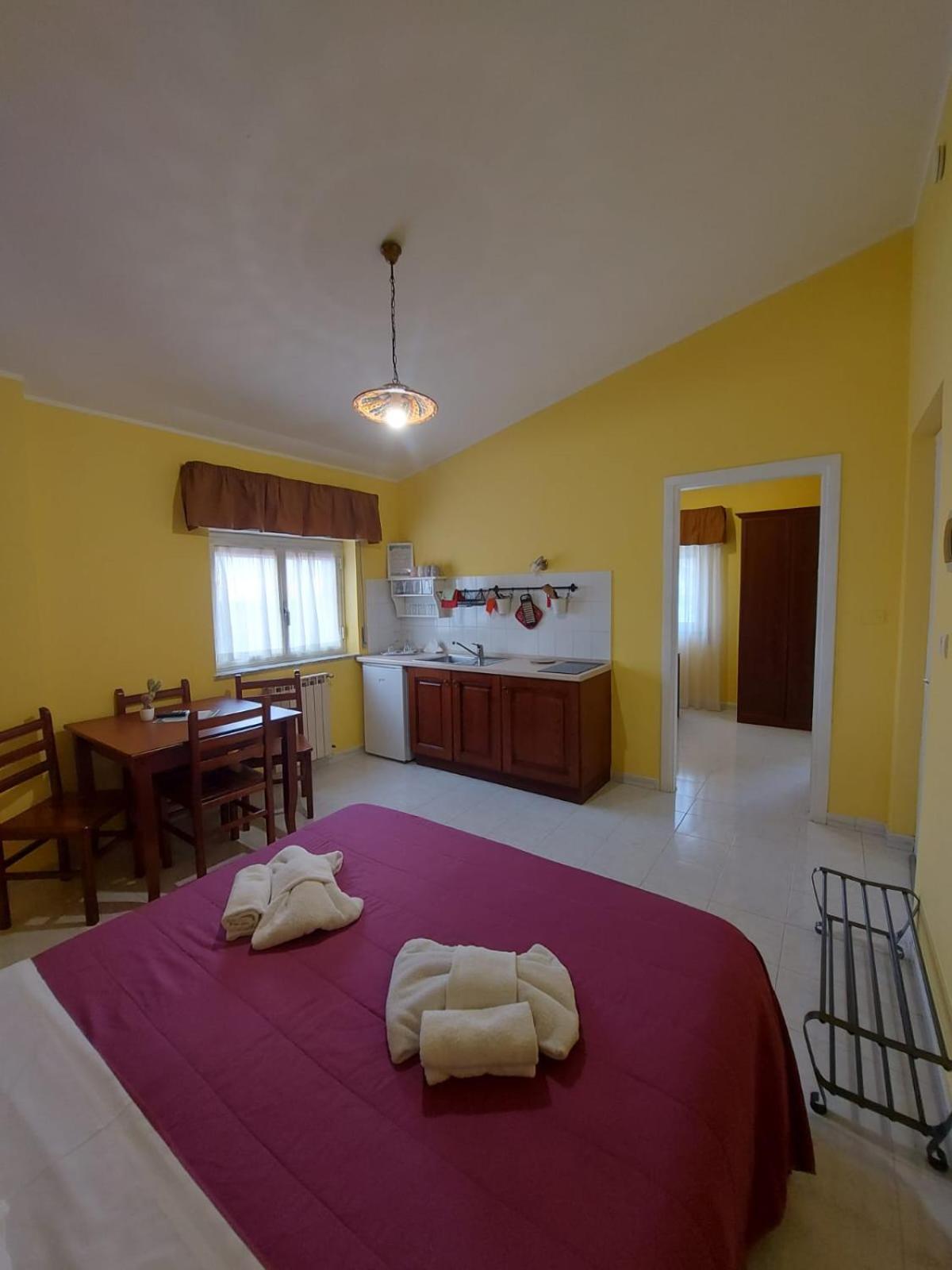 Villa Nadira Giardini Naxos Exteriör bild